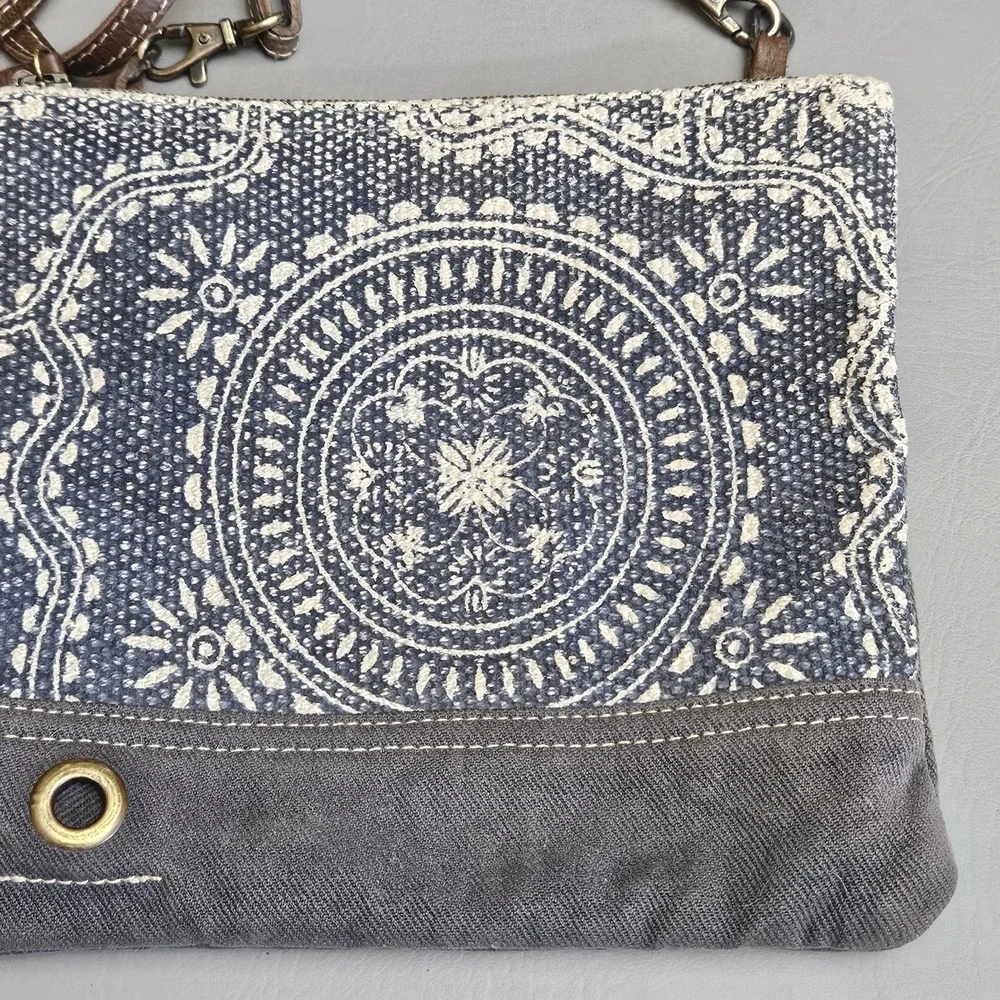 Myra Bag Sapphire‎ Gray Canvas Leather Crossbody Wristlet Strap Boho